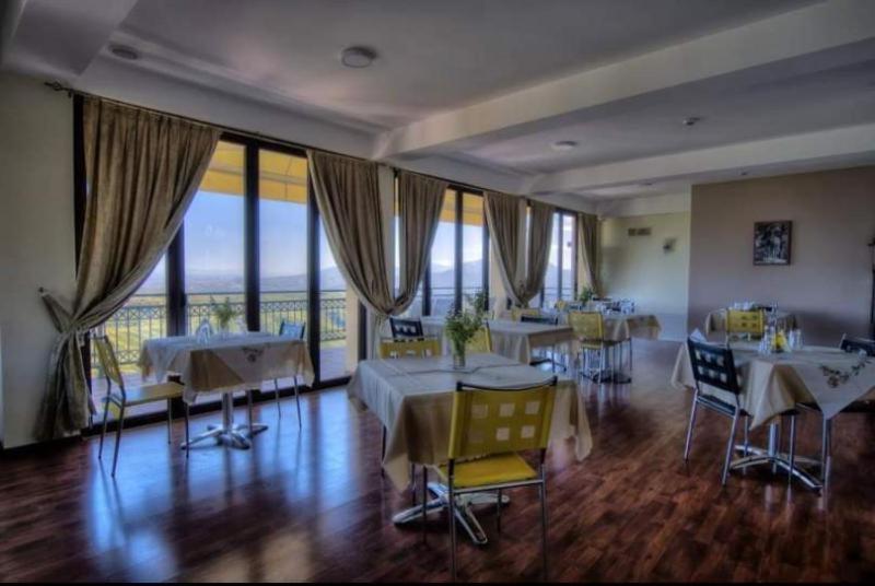 HOTEL ISAREIKO SPITI Aγια Θεωδορα Isaris Buitenkant foto